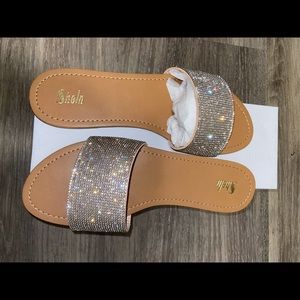 Brand is Shein, Size is 9, and colors are Nude and Black.